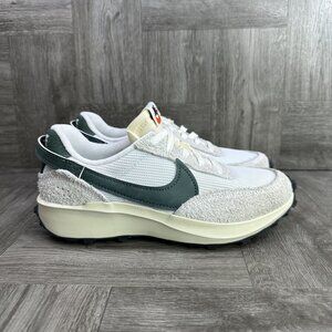 Nike Waffle Debut Women's size 5 White Vintage Green Shoes DX2931-102